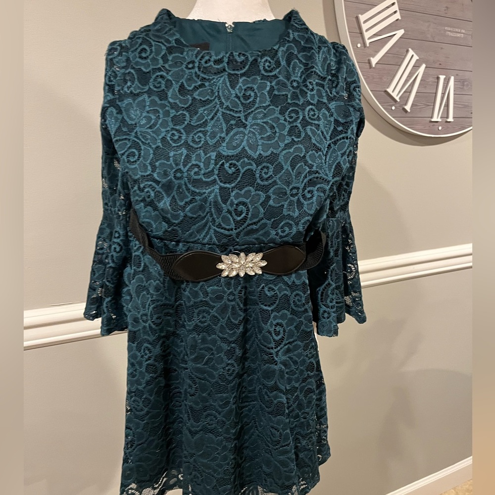 Teen Gorgeous Dress for any event! Emerald GreenEXCELLENT Condition Size… - Picture 2 of 7